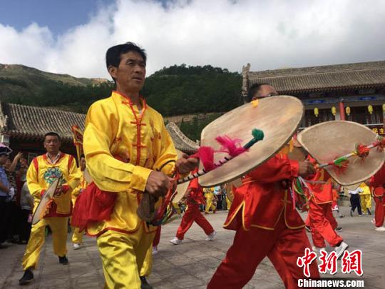 非遗“旋鼓舞”传承人：除了农忙，这就是我们的生活